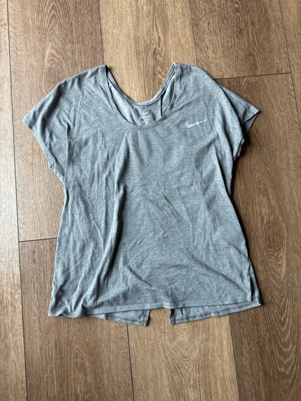 Nike Light Gray Short Sleeve Athletic Tee